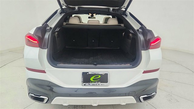 Used 2023 BMW X6 xDrive40i w/ Executive Package image 14