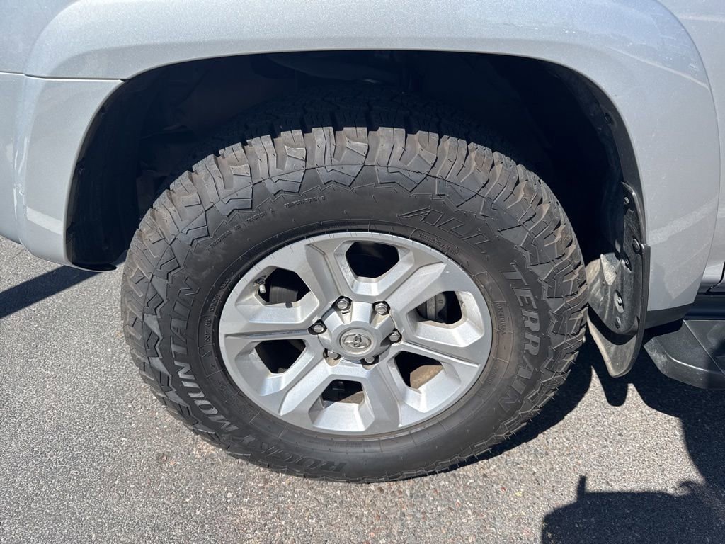 Used 2020 Toyota 4Runner SR5 Premium w/ Moonroof Package image 7