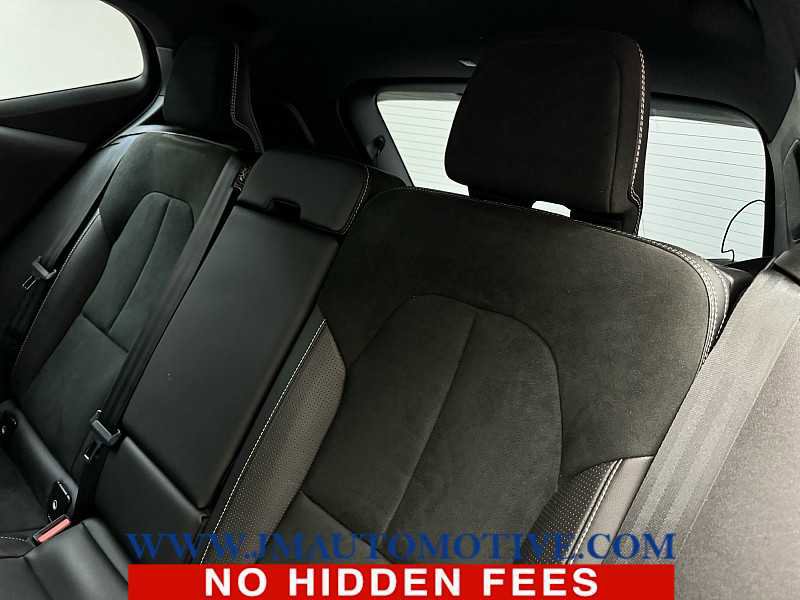 Used 2020 Volvo XC40 T5 R-Design image 15