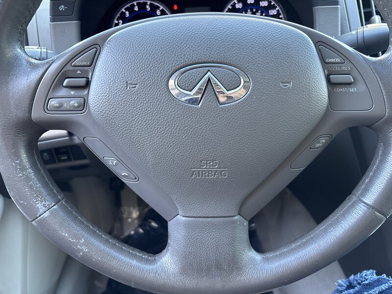 Used 2012 INFINITI G25 Journey RWD image 45