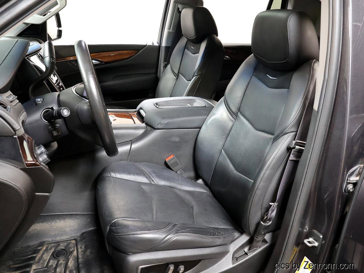 Used 2015 Cadillac Escalade Premium AWD/4WD image 9