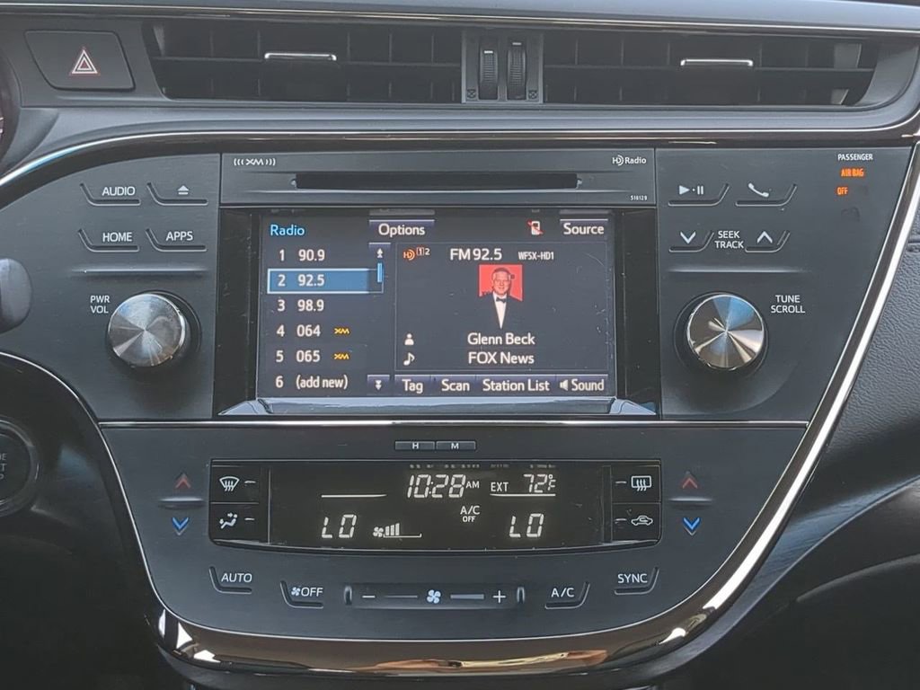 Used 2018 Toyota Avalon XLE w/ Protection Package image 19