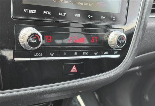 Used 2020 Mitsubishi Outlander SEL AWD/4WD image 15