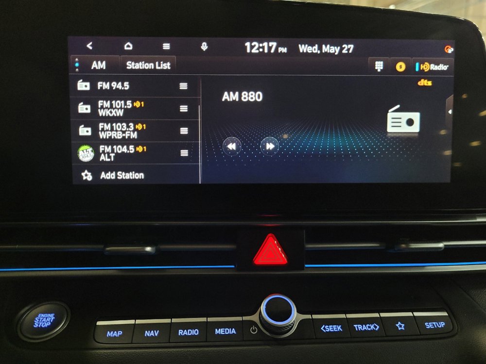 Used 2025 Hyundai Elantra SEL FWD image 25