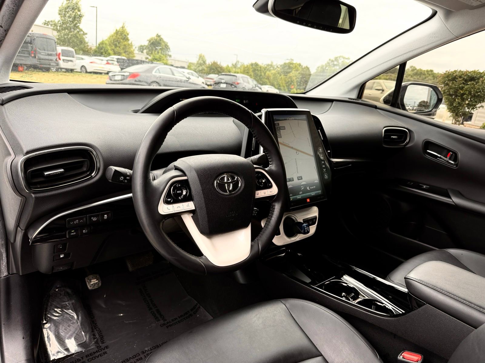 Used 2017 Toyota Prius Prime Advanced FWD image 14