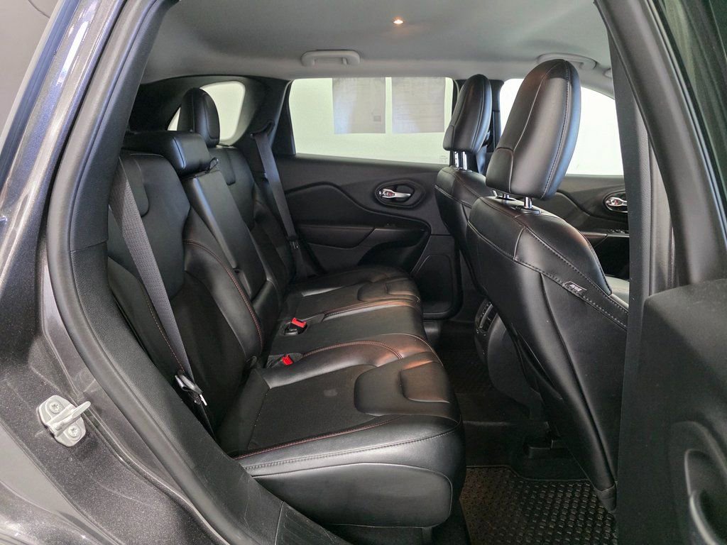 Used 2022 Jeep Cherokee Trailhawk w/ Trailer Tow Group image 26