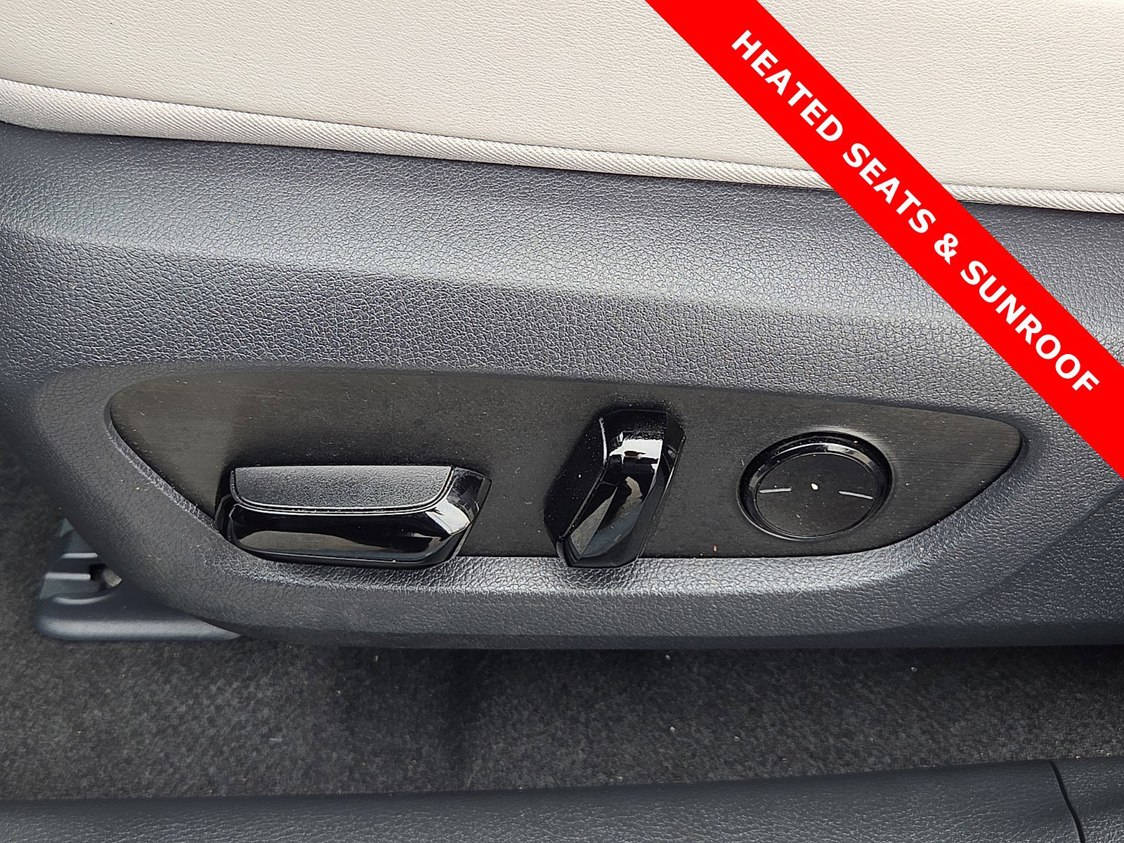 Used 2024 Lexus RX 350 Premium w/ Accessory Package (K3) image 14