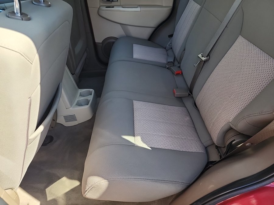 Used 2012 Jeep Liberty Sport AWD/4WD image 35