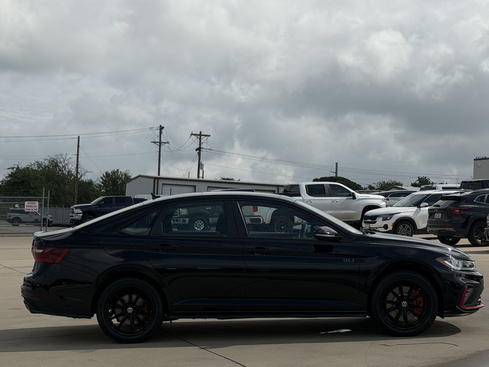 New 2026 Volkswagen Jetta GLI Autobahn FWD video 3