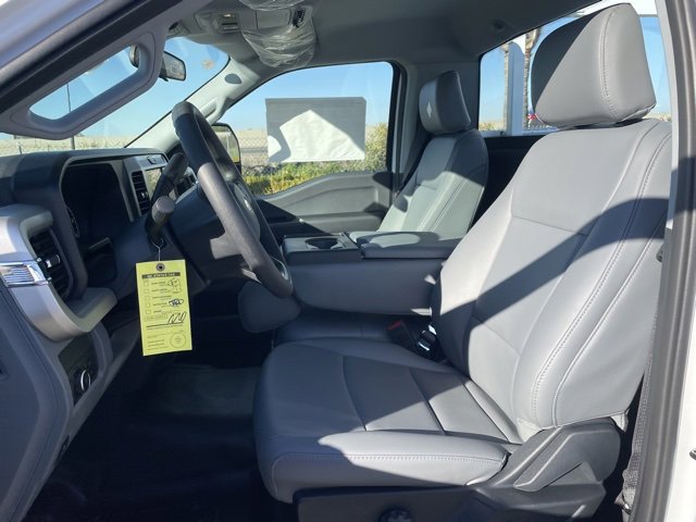 New 2026 Ford F250 XL w/ XL Chrome Package image 19