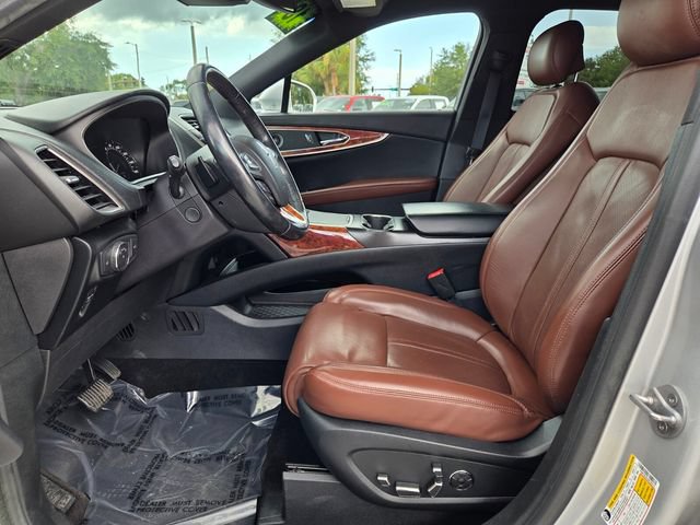 Used 2018 Lincoln MKX Reserve w/ Driver Assistance Package FWD image 14