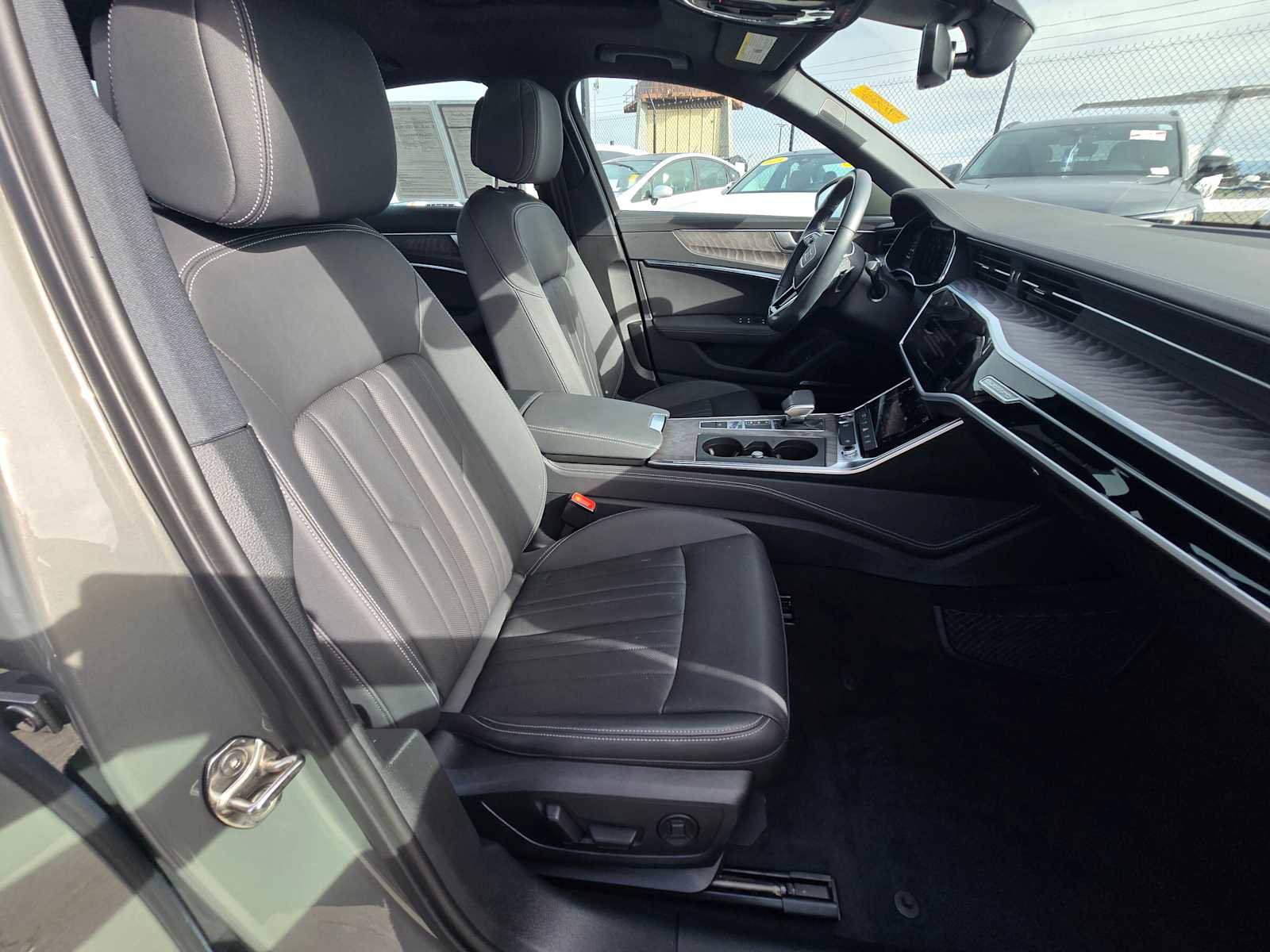 Used 2024 Audi A6 Premium Plus w/ Premium Plus Package image 11