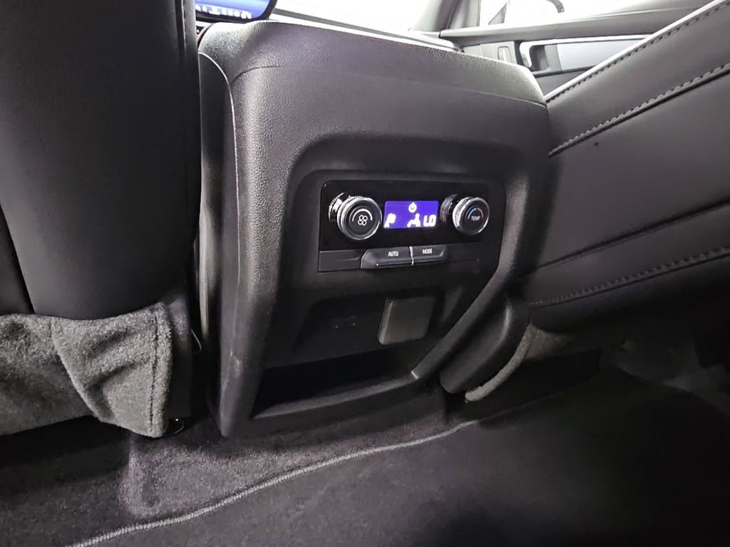New 2025 Buick Enclave Sport Touring w/ Power Package image 32