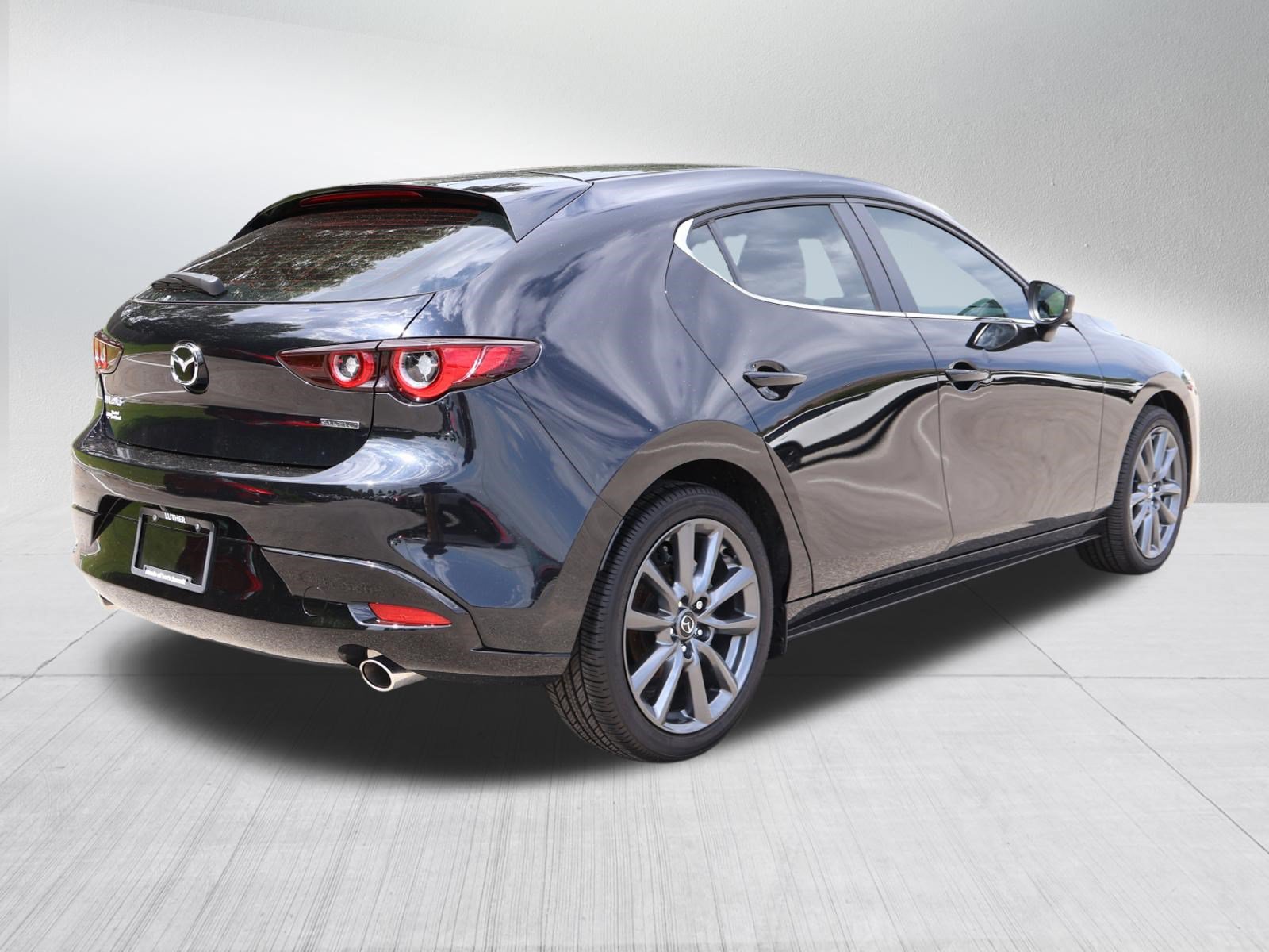 Used 2025 MAZDA MAZDA3 s FWD image 6