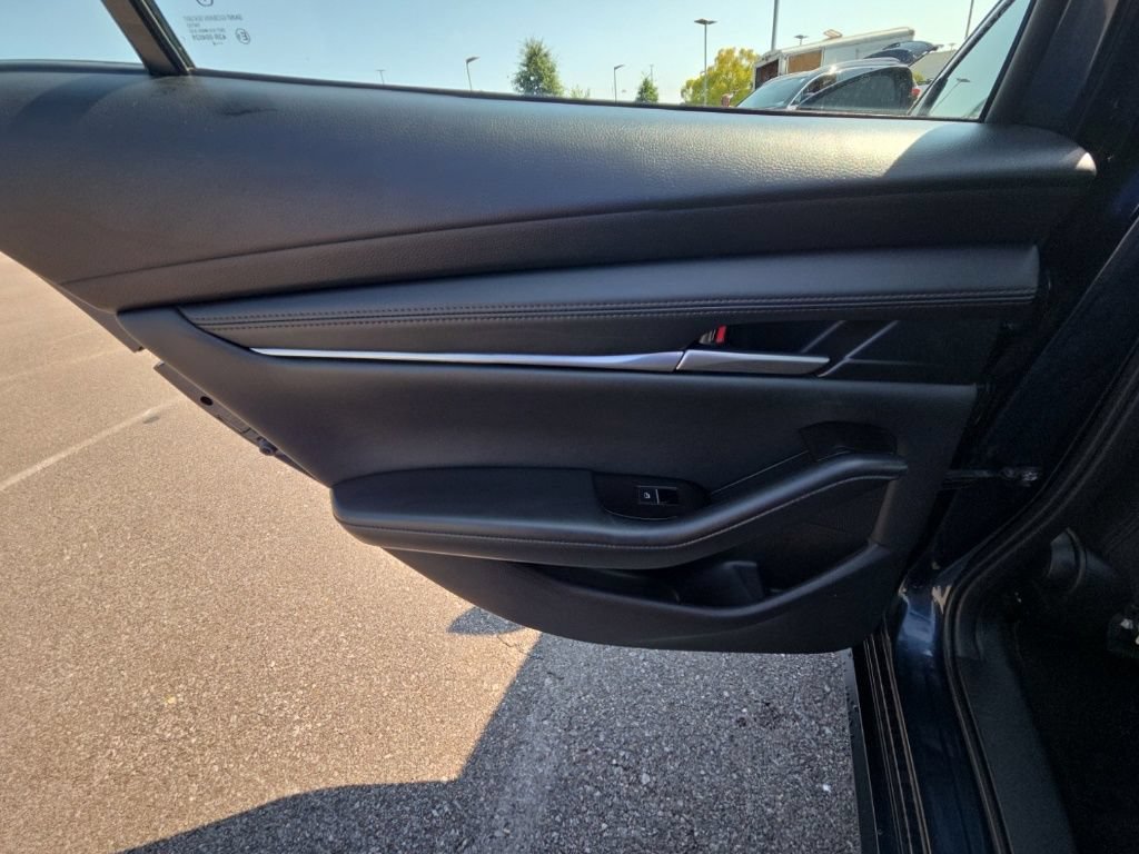 Used 2024 MAZDA MAZDA3 s FWD image 14