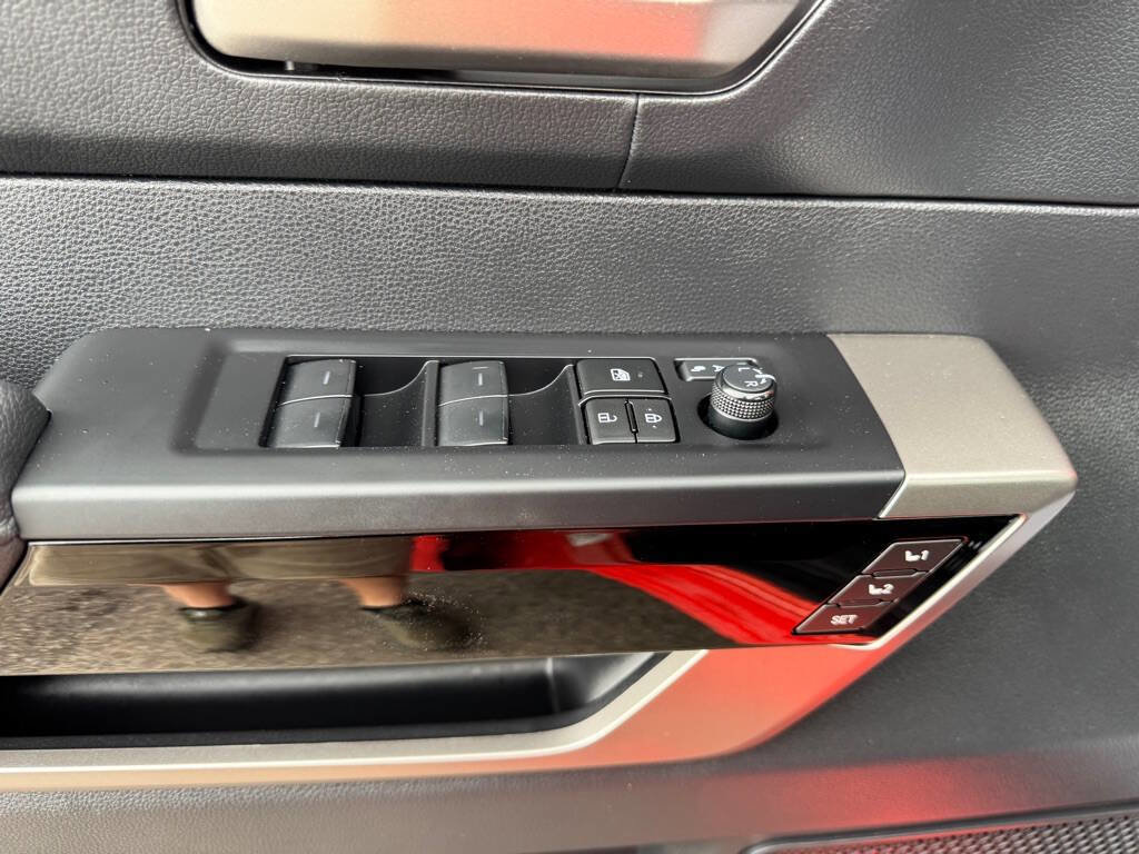 Used 2024 Toyota Tundra Limited image 11