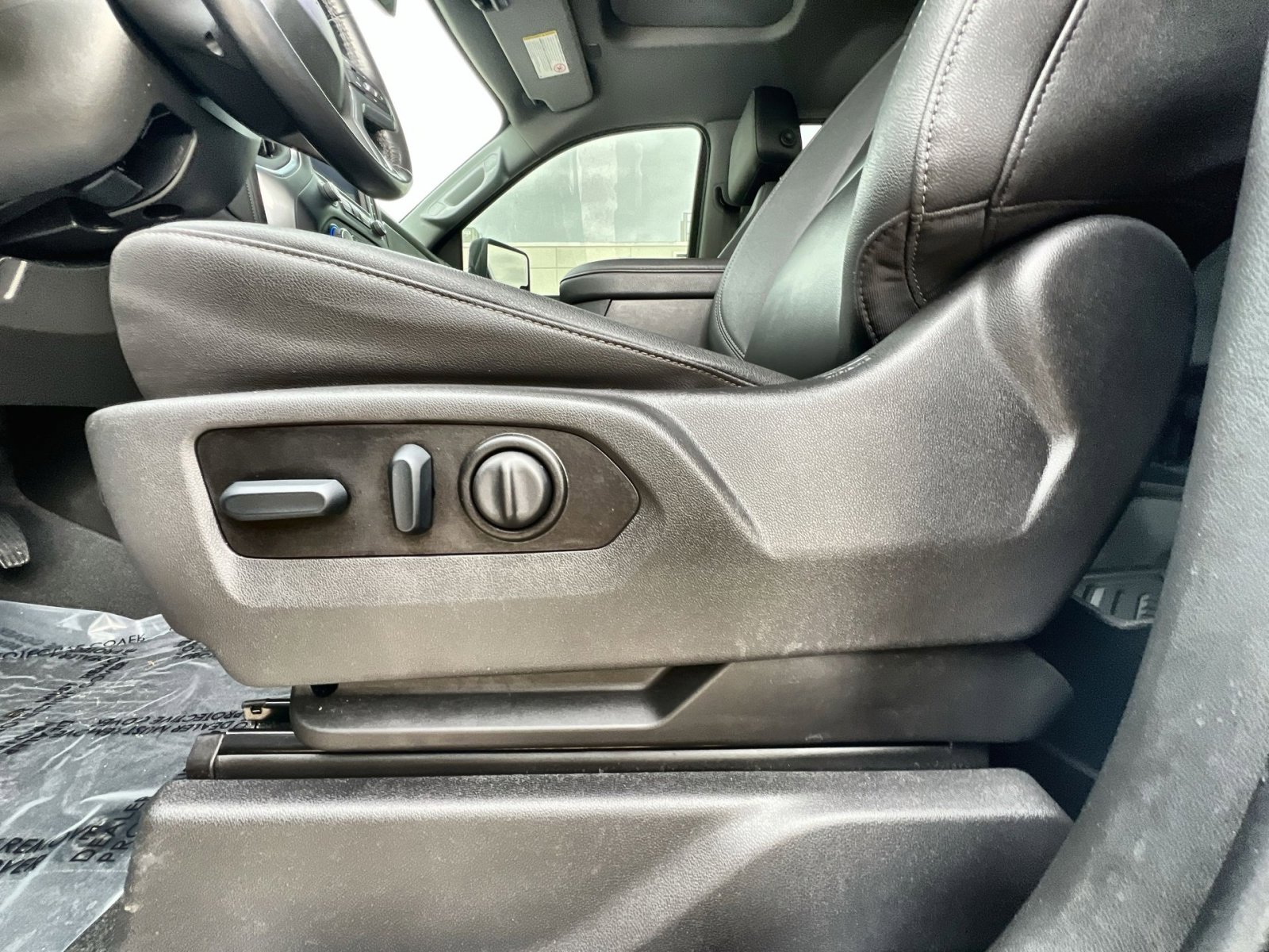 Used 2022 Chevrolet Silverado 2500 LT w/ Convenience Package image 14