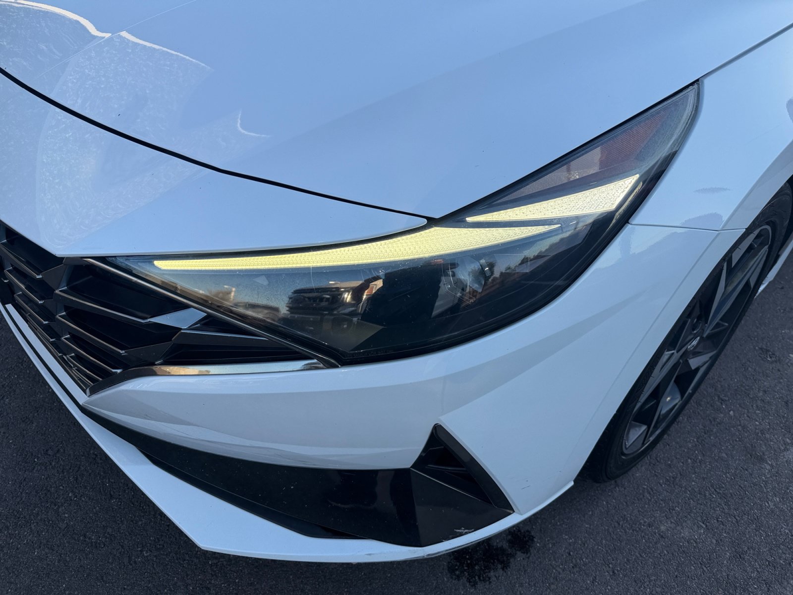 Used 2021 Hyundai Elantra Limited w/ Cargo Package FWD image 9