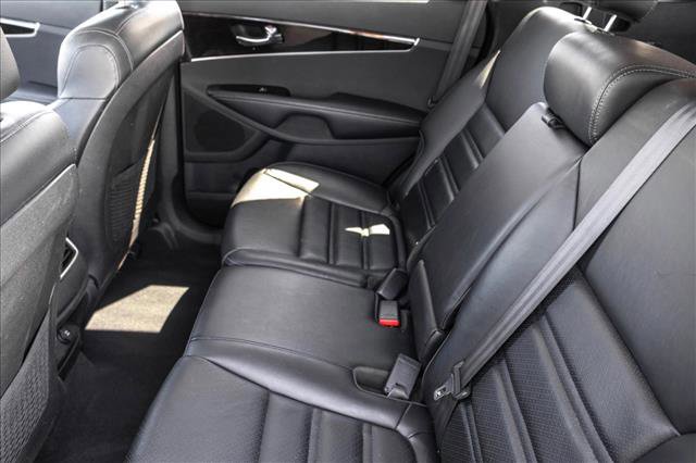 Used 2020 Kia Sorento EX FWD image 24