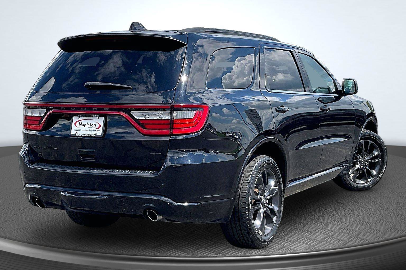 Used 2023 Dodge Durango GT AWD/4WD image 2