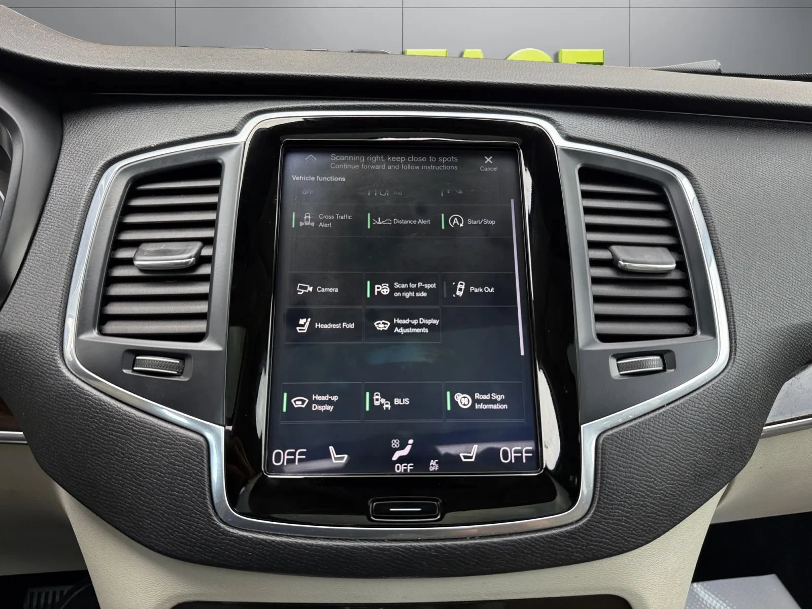 Used 2019 Volvo XC90 T6 Momentum w/ Advanced Package AWD/4WD image 34