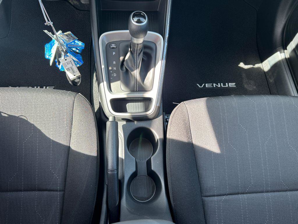 New 2026 Hyundai Venue SE FWD image 22