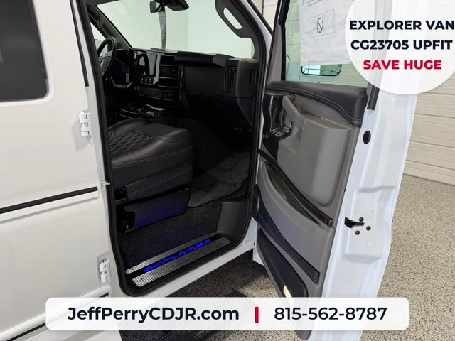 New 2026 Chevrolet Express 2500 Extended w/ Driver Convenience Package RWD image 30