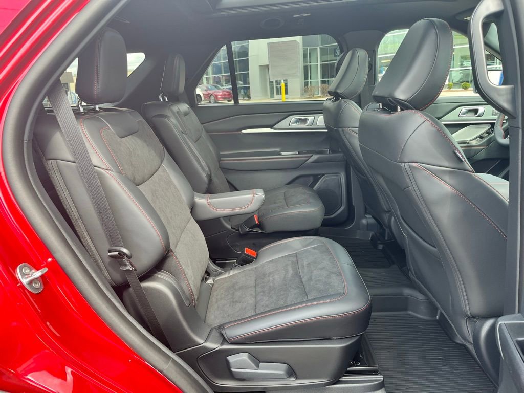 New 2026 Ford Explorer ST image 9