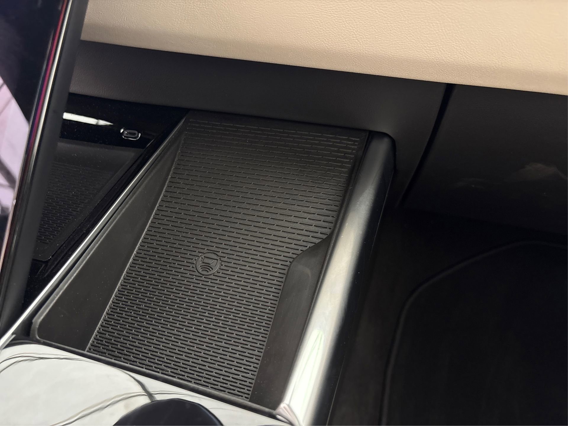 New 2025 Cadillac Escalade ESV Sport w/ Touring Package image 34