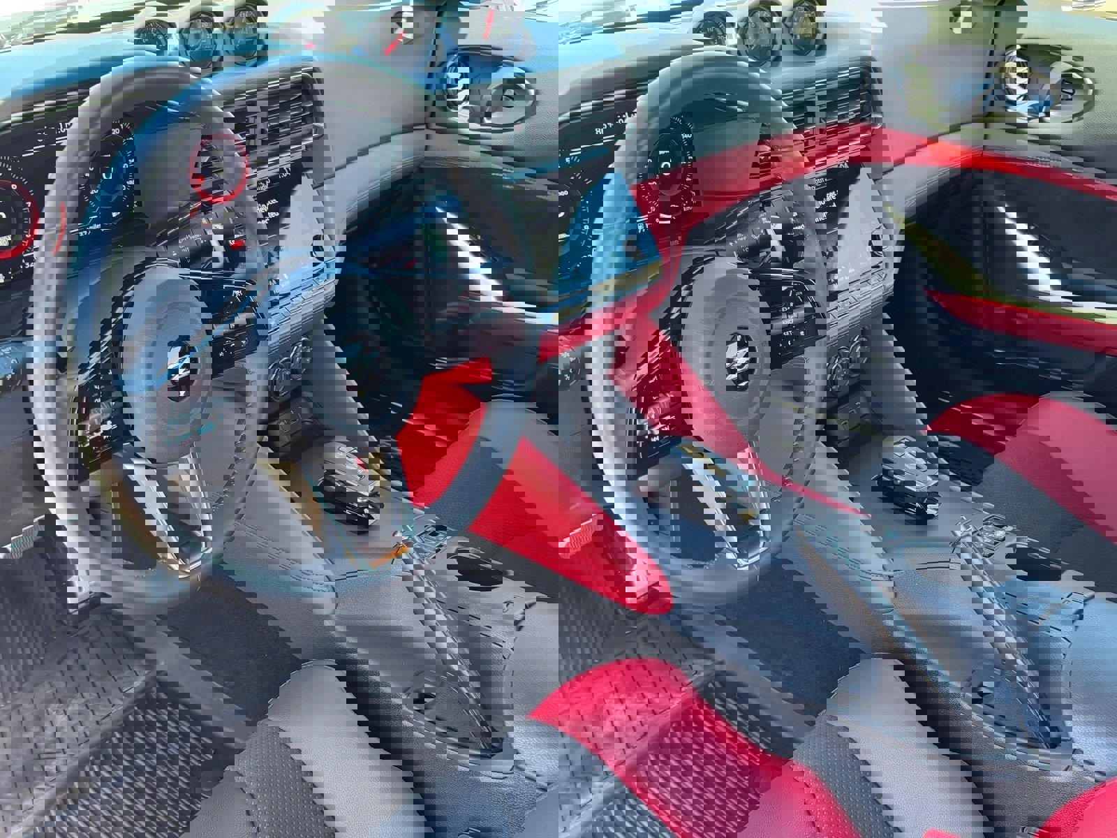 Certified 2024 Nissan Z Performance w/ Floor Mat Package image 13