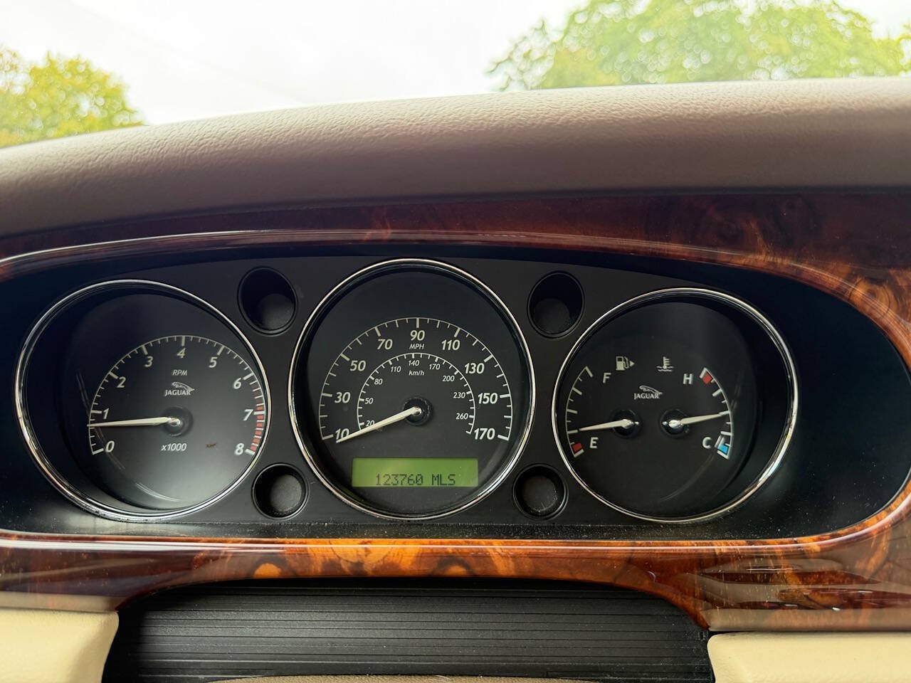 Used 2005 Jaguar XJ8 RWD image 24