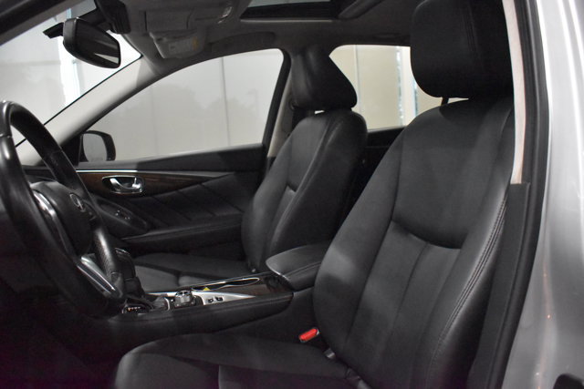 Used 2018 INFINITI Q50 Luxe RWD image 10