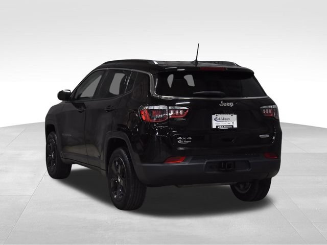 Used 2019 Jeep Compass Latitude w/ Cold Weather Group AWD/4WD image 12
