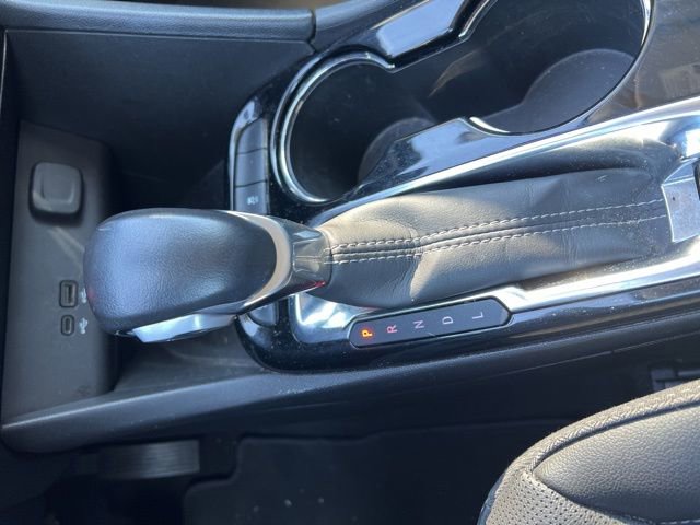 Used 2024 Buick Encore GX Sport Touring image 17