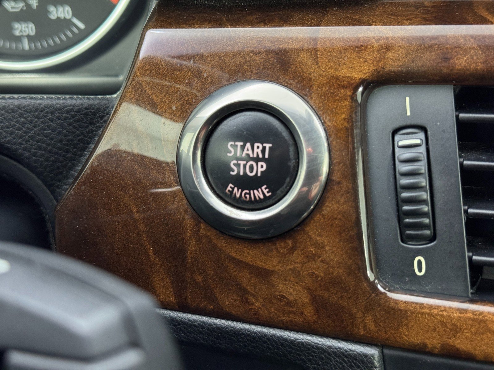 Used 2008 BMW 335i Coupe image 22