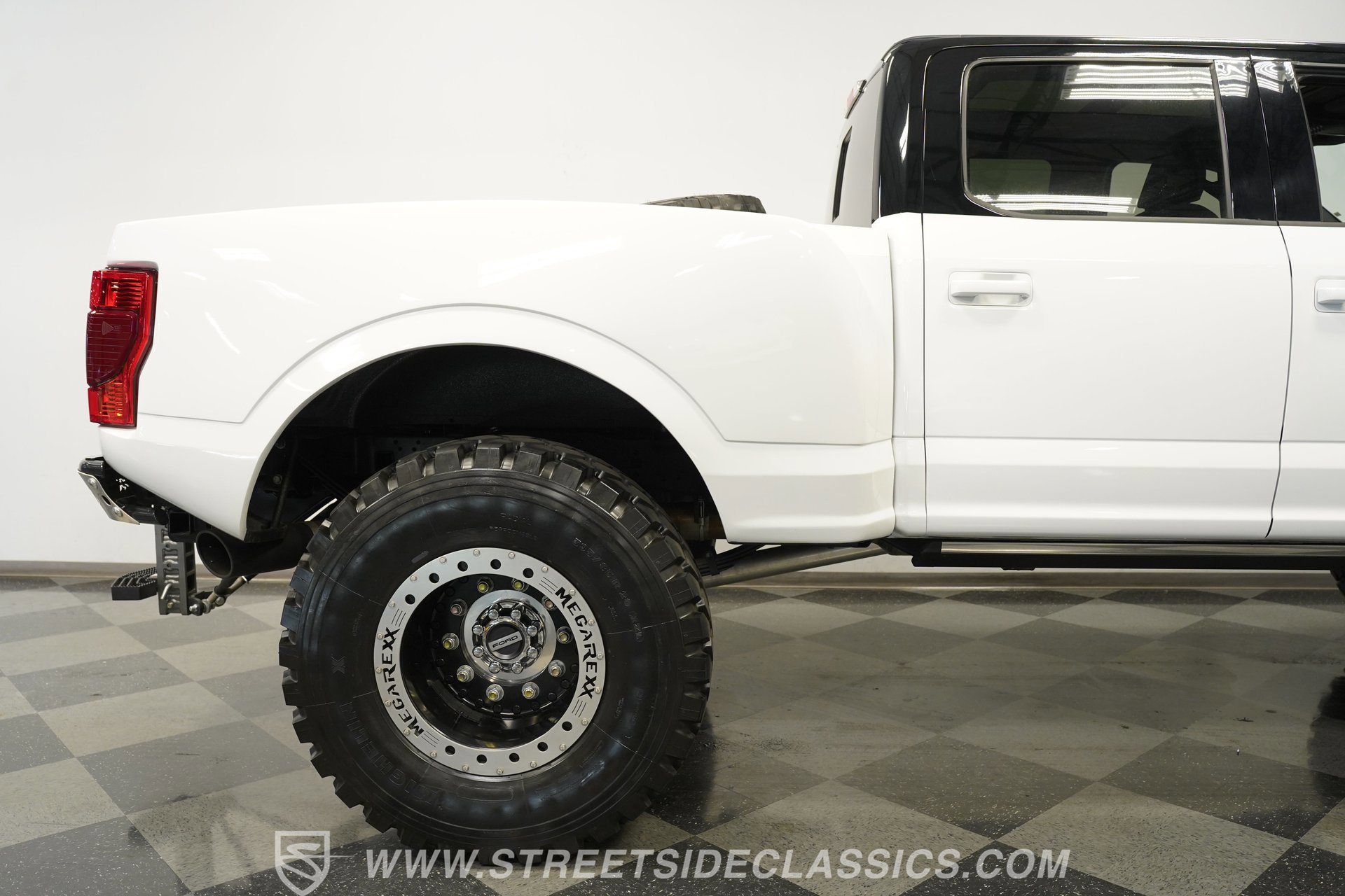 Used 2022 Ford F250 Lariat w/ Lariat Ultimate Package image 30