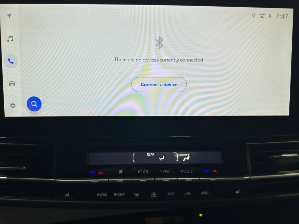 Used 2025 Toyota Sienna XLE image 28