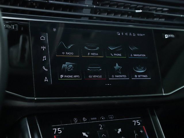 Used 2022 Audi Q8 Premium w/ Convenience Package image 23