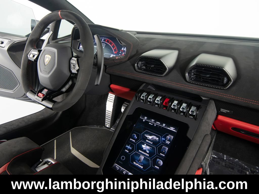 Used 2023 Lamborghini Huracan Tecnica RWD image 33