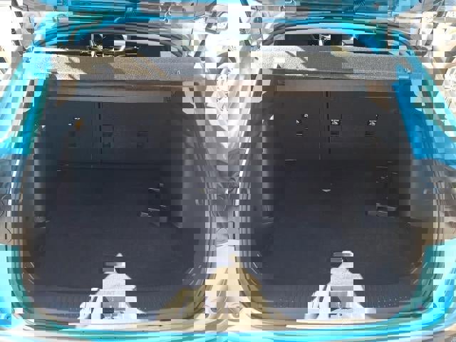 Used 2025 Chevrolet Trax LT w/ LT Convenience Package image 18