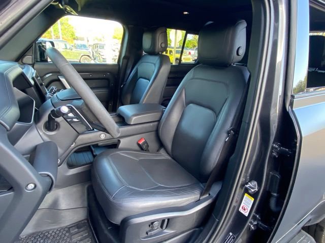 Used 2024 Land Rover Defender 110 Carpathian Edition image 15