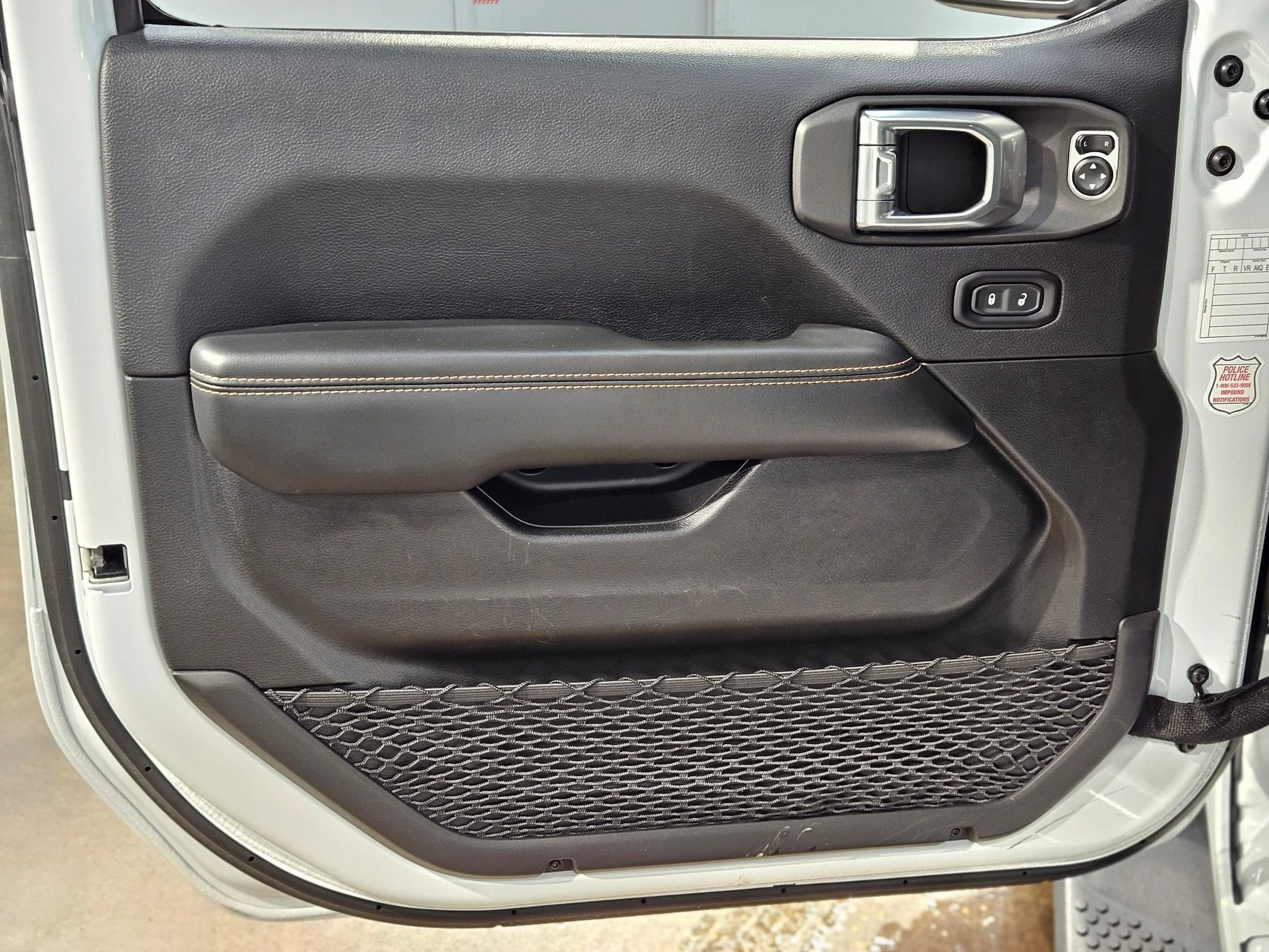 Used 2024 Jeep Wrangler Sahara image 20