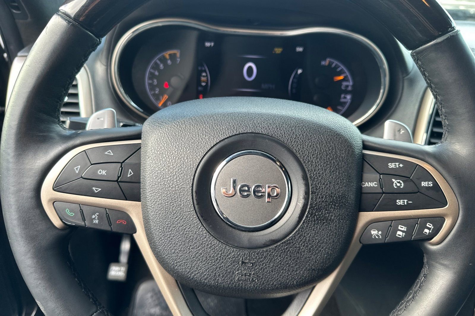 Used 2015 Jeep Grand Cherokee Summit w/ Platinum Series Group image 28