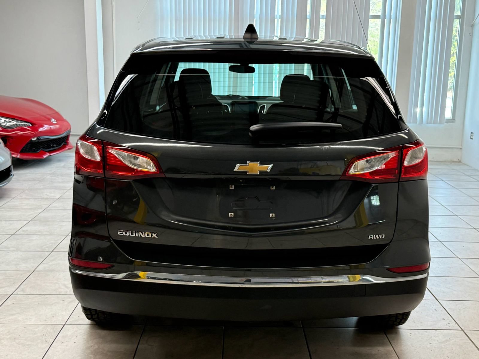 Used 2018 Chevrolet Equinox LS AWD/4WD image 8