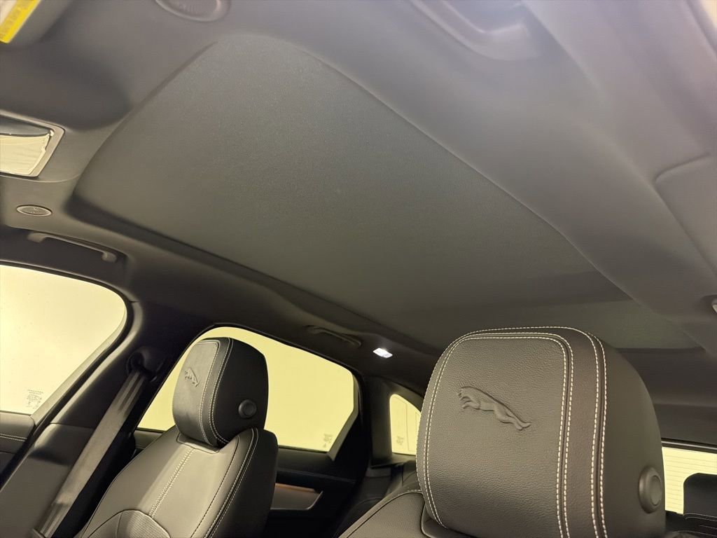 New 2026 Jaguar F-PACE R-Dynamic S image 19