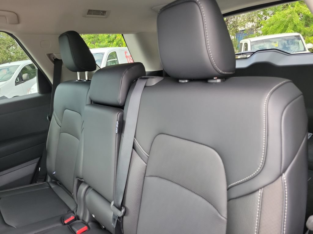 New 2026 Nissan Pathfinder SL AWD/4WD image 18