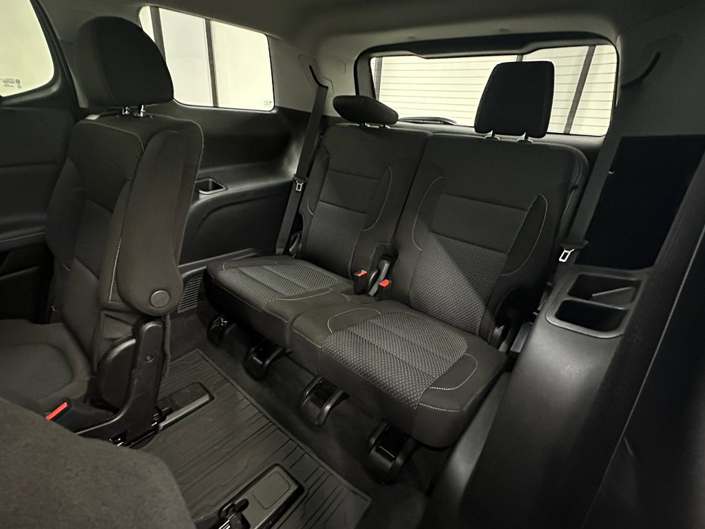 Certified 2023 GMC Acadia SLE w/ Driver Convenience Package image 21