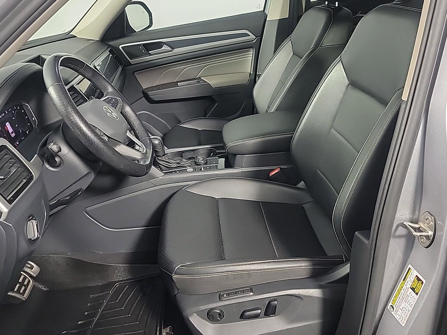 Used 2022 Volkswagen Atlas SEL R-Line image 20