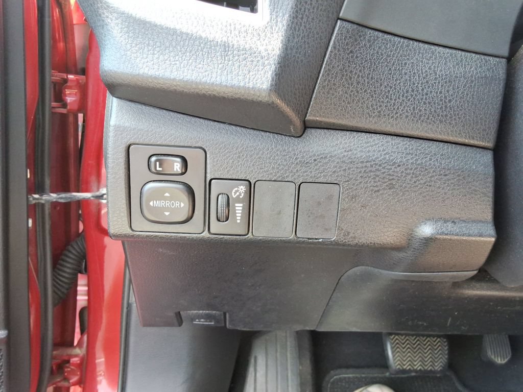 Used 2015 Toyota Corolla S FWD image 35