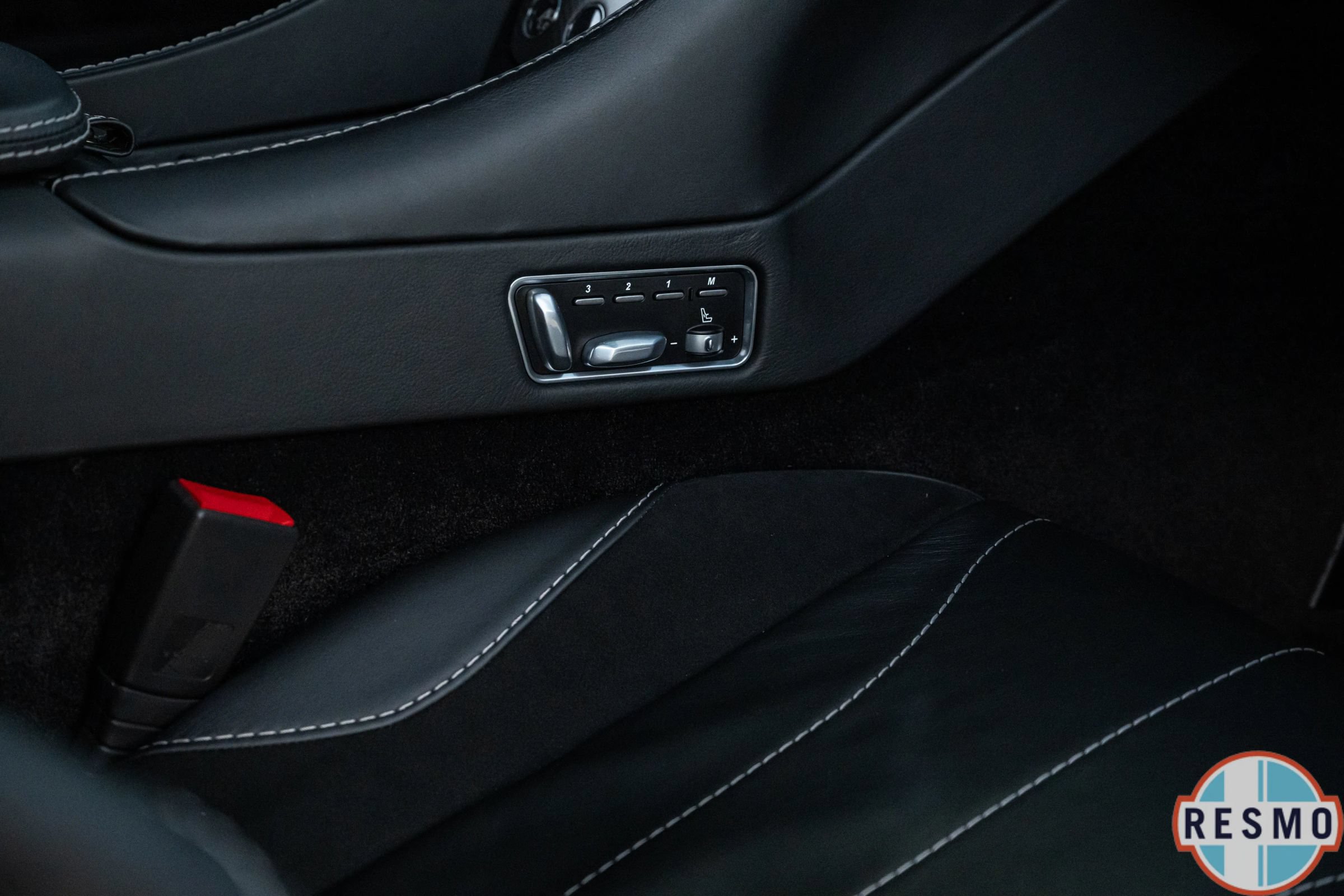 Used 2014 Aston Martin Vanquish Coupe RWD image 24